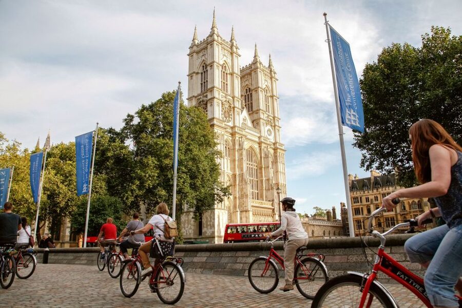 Highlights of Royal London Bike Tour (3 Hours) - The guides make the difference