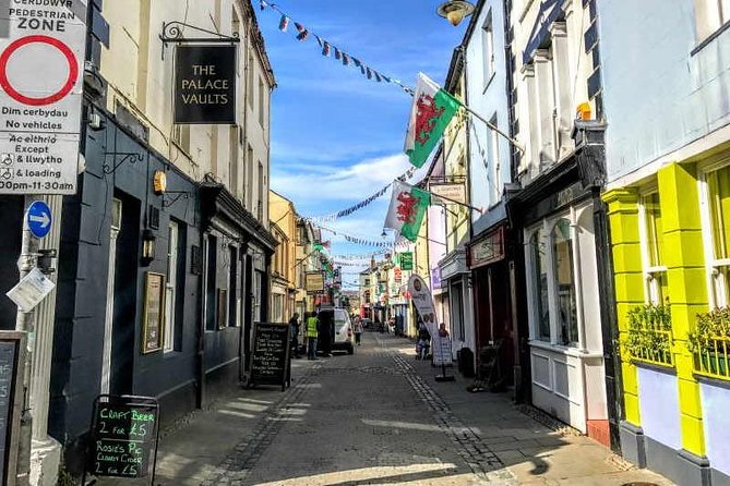 HOLYHEAD SHORE EXCURSION: North Wales Adventure - Sightseeing Day Trip Tour - A full North Wales day from Holyhead