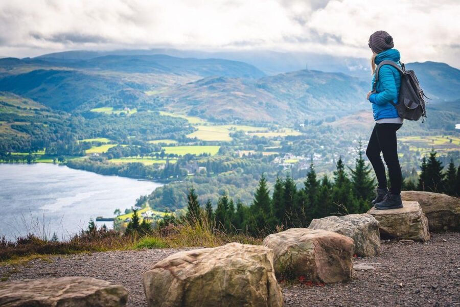 Inverness: Loch Ness Cruise, Castle, and Outlander Tour - Cruising Loch Ness for 30 minutes
