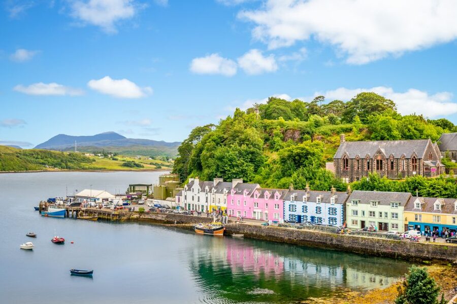 Inverness: Loch Ness, Skye, & Eilean Donan Castle Tour - Starting beside Loch Ness