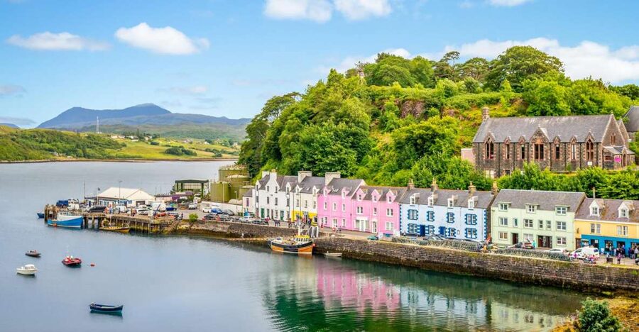 Inverness: Loch Ness, Skye, & Eilean Donan Castle Tour - Portree: lunch, harbor views, and limited free time