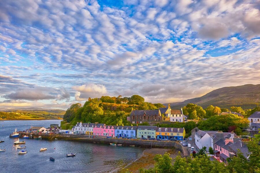 Isle of Skye and West Highlands: 4-Day Tour from Edinburgh - Eilean Donan Castle and the road back south