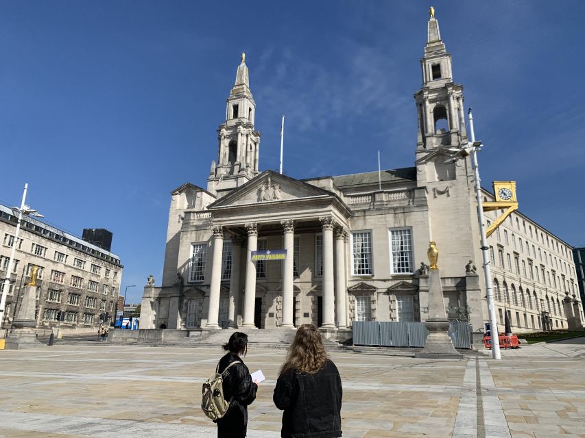 Leeds: Daily Guided City Center Walking Tour (10:30am) - Starting at Leeds Art Gallery and Victoria Square