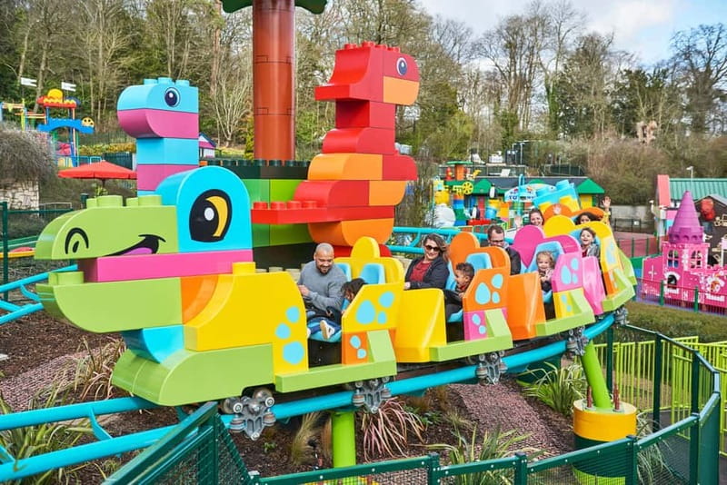 LEGOLAND Windsor Resort: Entrance Ticket - Atlantis Submarine Voyage and the LEGO Star Wars display