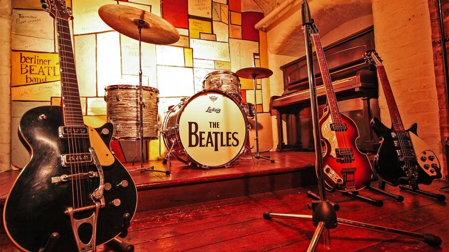 Liverpool: 1-Day Liverpool Pass for Top Attractions - Liverpool FC Museum and the Boom Room