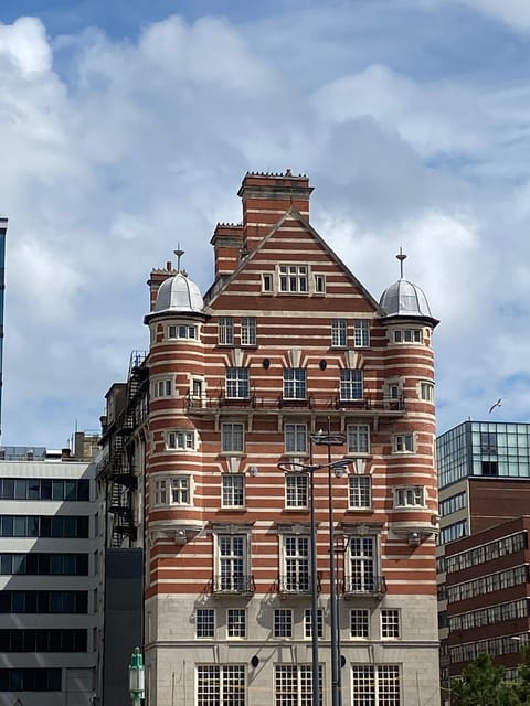 Liverpool: A Walk Through Time: Full History Walking Tour - Key points at a glance