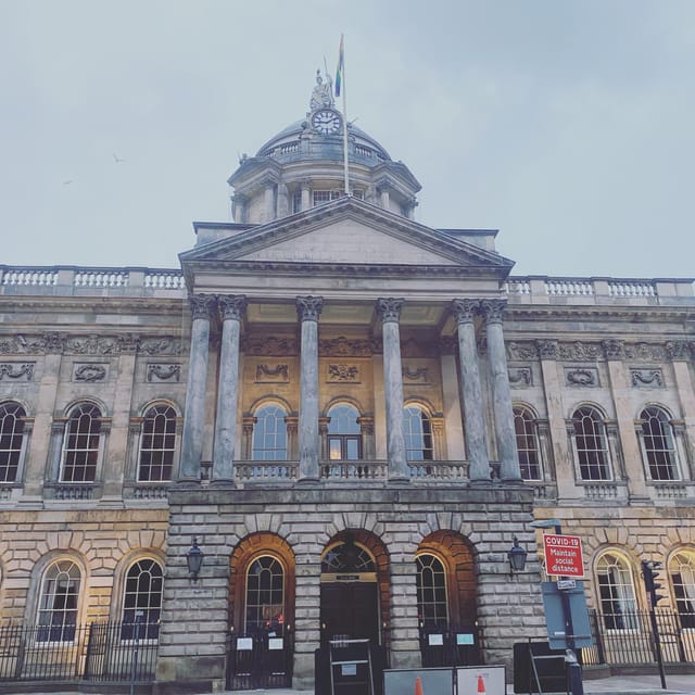 Liverpool: A Walk Through Time: Full History Walking Tour - The guides: John, Dave, and the value of good explanation