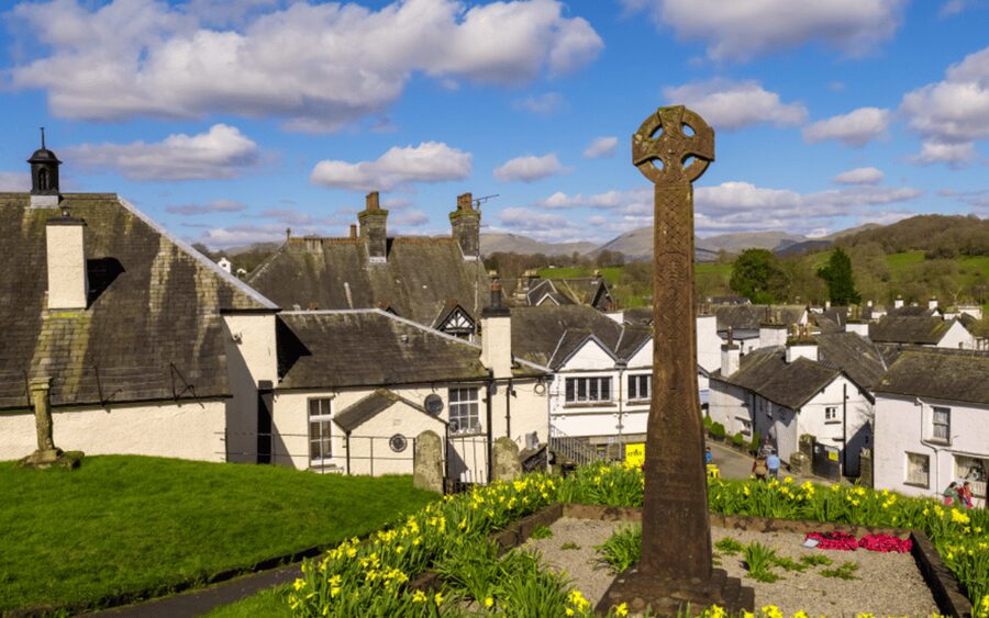 Liverpool: Lake District Tour with Lake Cruise & Train Ride - Your first look at Windermere