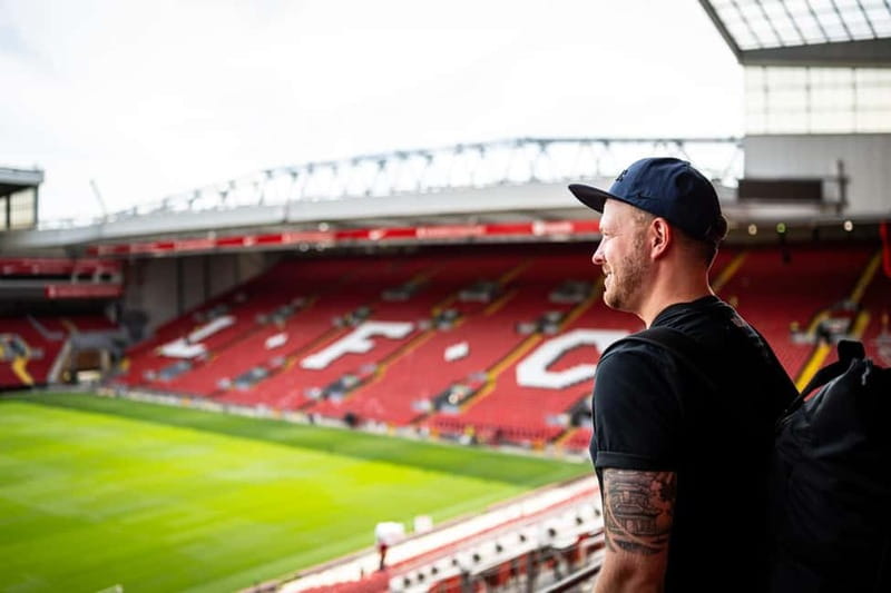 Liverpool: Liverpool Football Club Museum and Stadium Tour - The dressing rooms and the players’ point of view