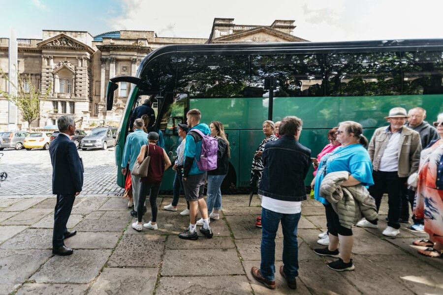 Liverpool: Official Peaky Blinders Coach Tour of Merseyside - Meeting at St George’s Hall