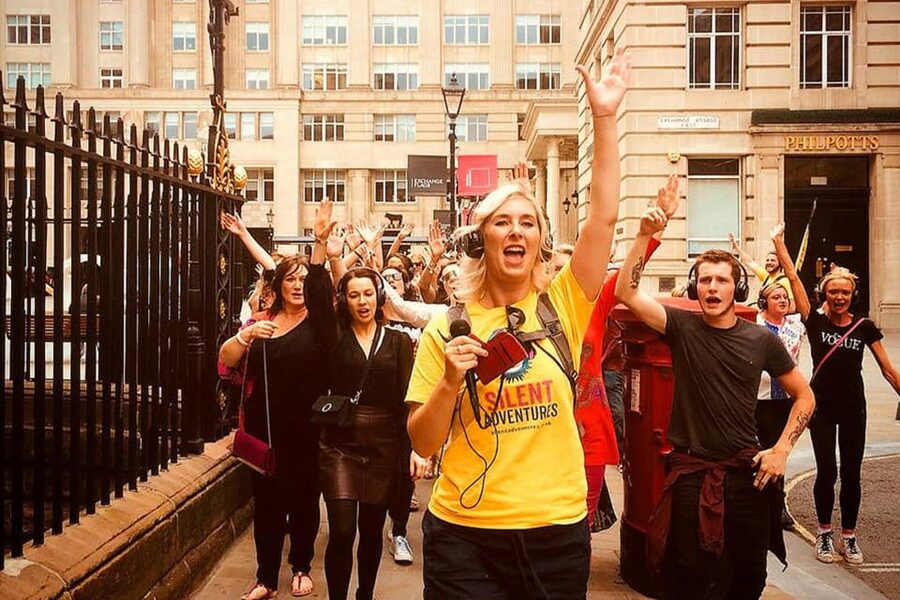 Liverpool: Silent Disco Adventure Tour - Liverpool city centre becomes your dance floor