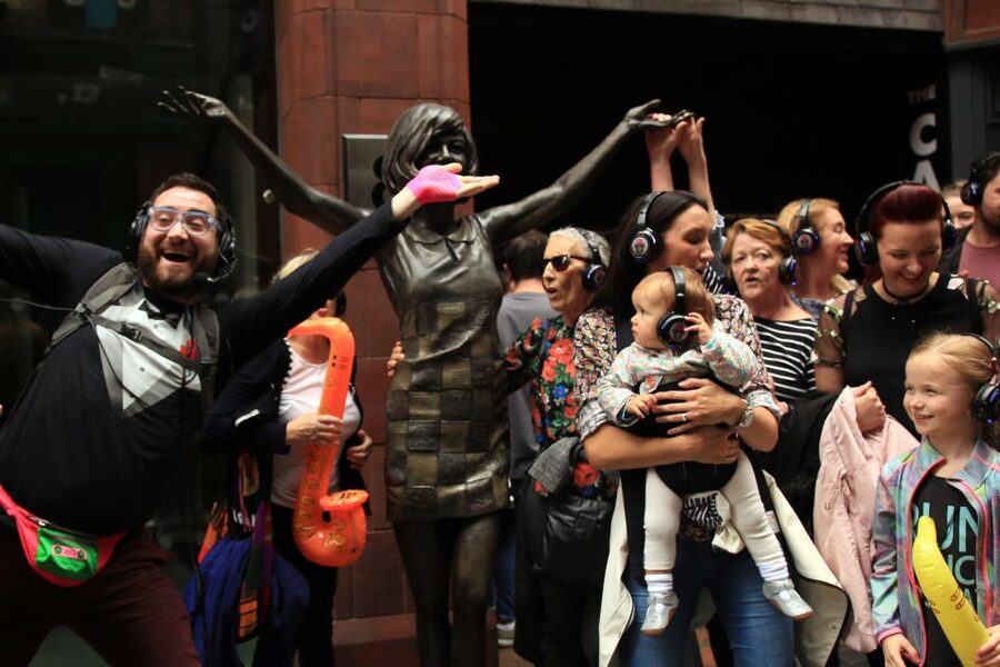 Liverpool: Silent Disco Adventure Tour - What the hour feels like from start to finish
