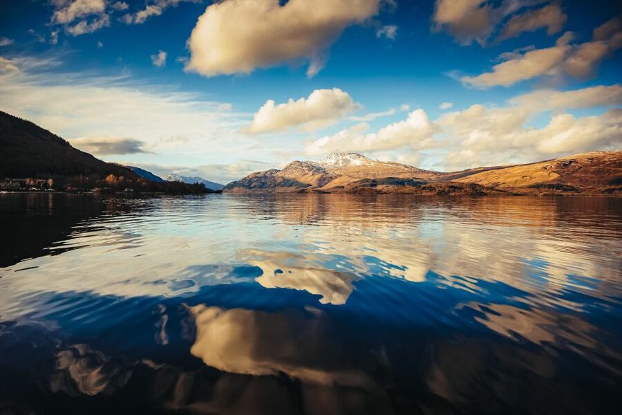 Loch Lomond: Scottish Highlands Sightseeing Cruise - Rain, mist, and the Scottish mood