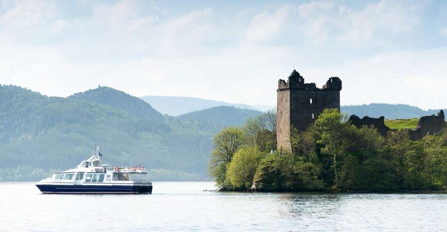 Loch Ness: Urquhart Castle Round-Trip Cruise - The boat and where to sit