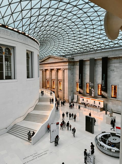 London: 2-Hour Guided Tour of the British Museum - Meeting your guide inside the museum