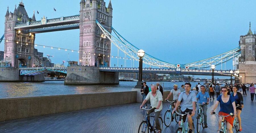 London: 3-Hour Sunset Bike Tour - Tower Bridge and St Katherine’s Dock