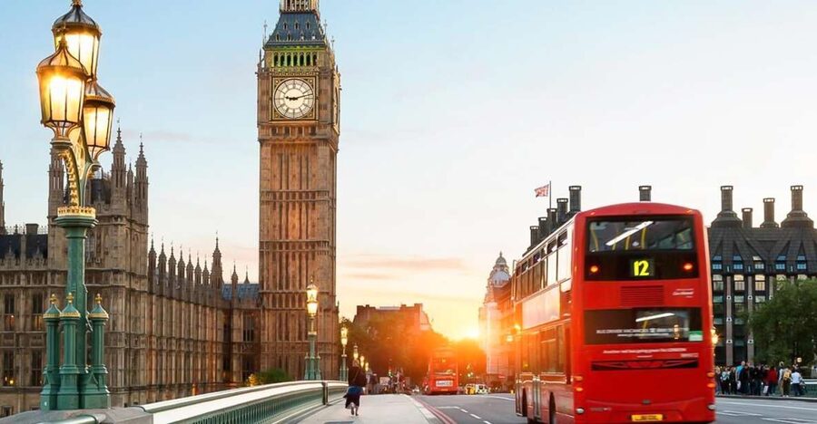 London: 30 London Sights Guided Walking Tour - Taking the Tube to London’s older riverside quarter