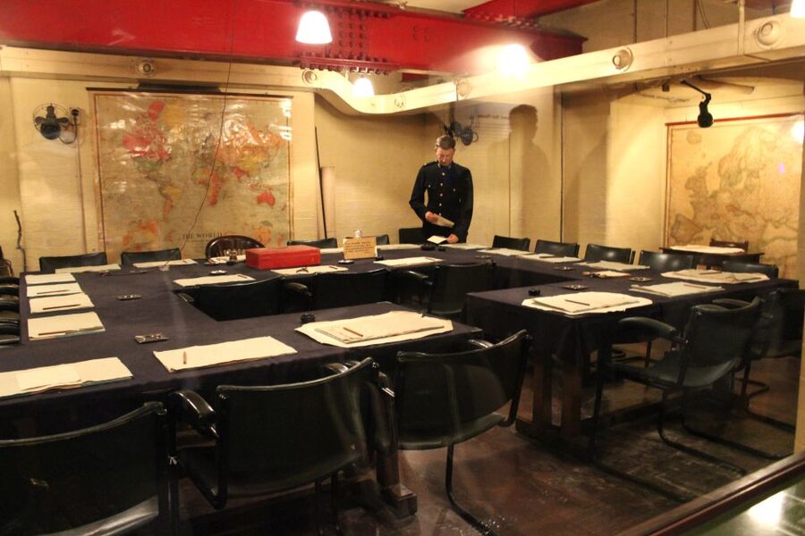 London: 30 Top Sights and Churchill War Rooms Tour - Parliament Square, Westminster Abbey, and Big Ben