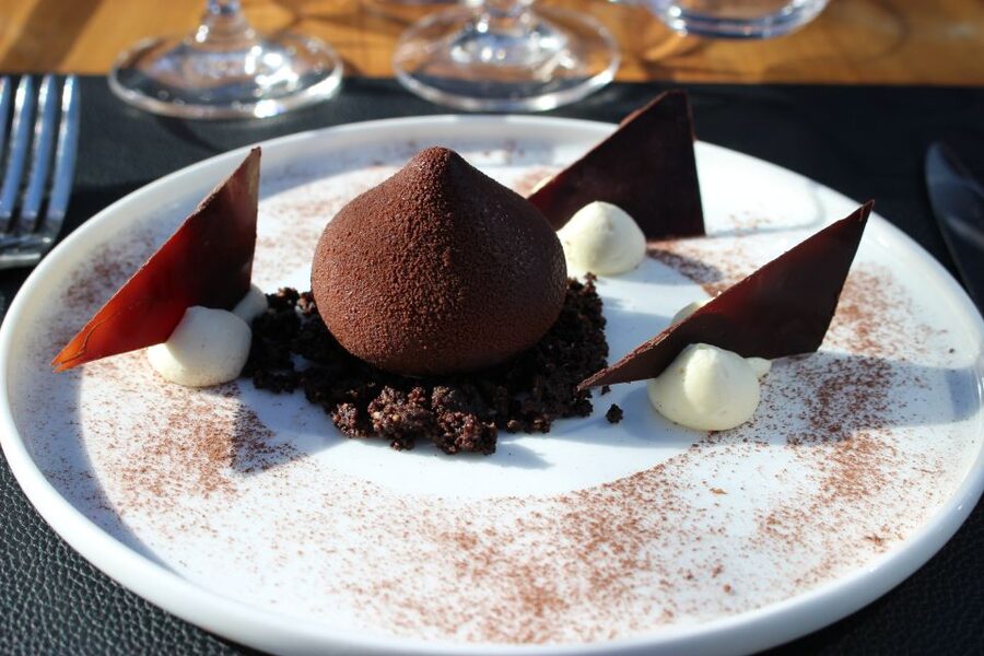 London: 4 Course Lunch Tour by Luxury Coach Bustronome - Is $109 good value?