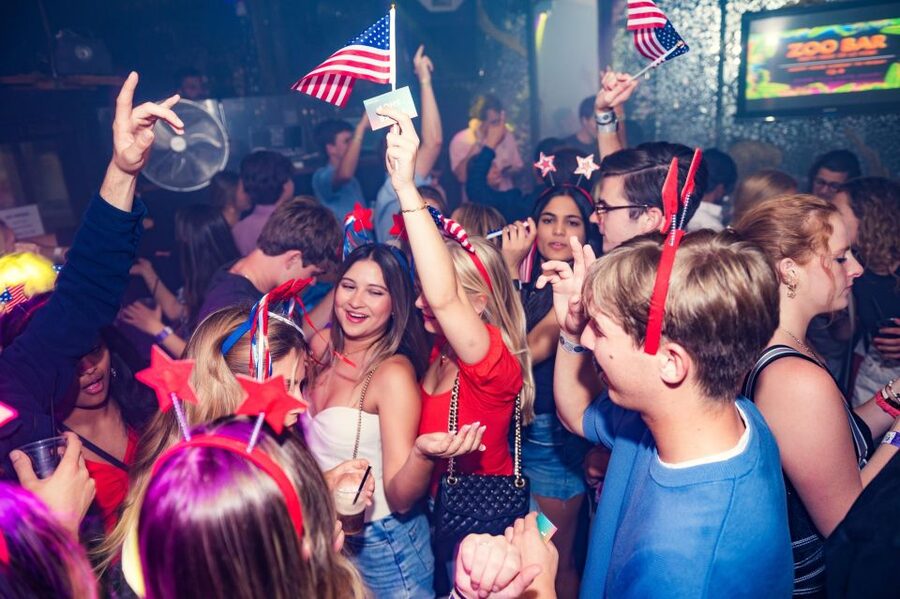 London: 4 Soho Nightclubs Crawl - Starting at Zoo Bar in central London