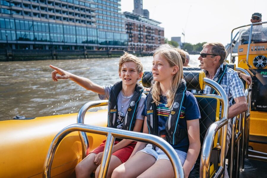 London: 45-Minute Speedboat Sightseeing Tour - St Paul’s Cathedral and the City skyline