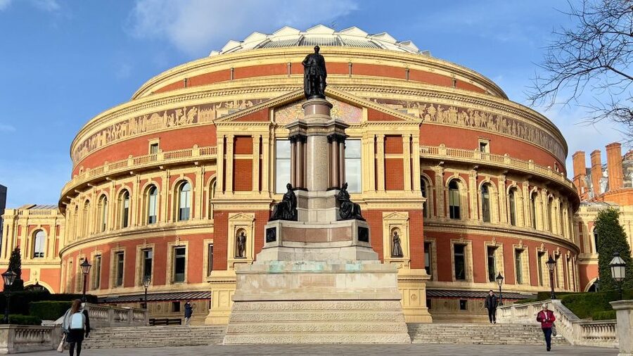 London: 5-Hour Private Tour with Pickup - The London Eye and the river walk