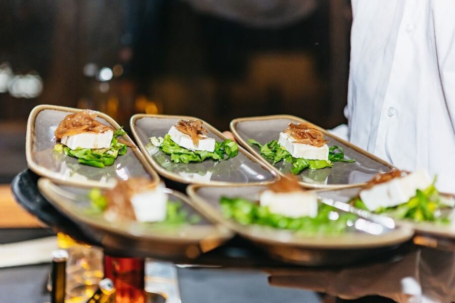 London: 6-Course Gourmet Dinner on a Luxury Coach - FAQ