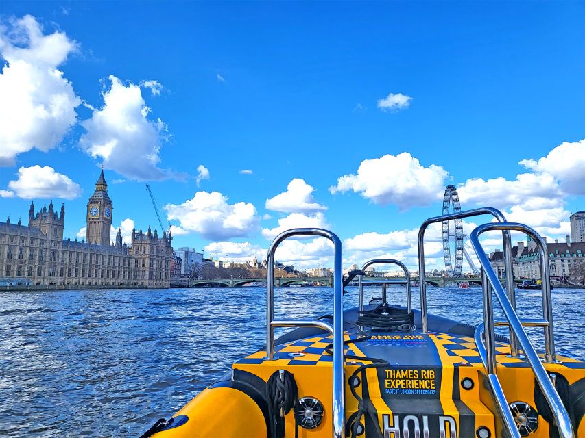 London: 70-Minute Thames Barrier Speedboat Tour - The fast run through Docklands