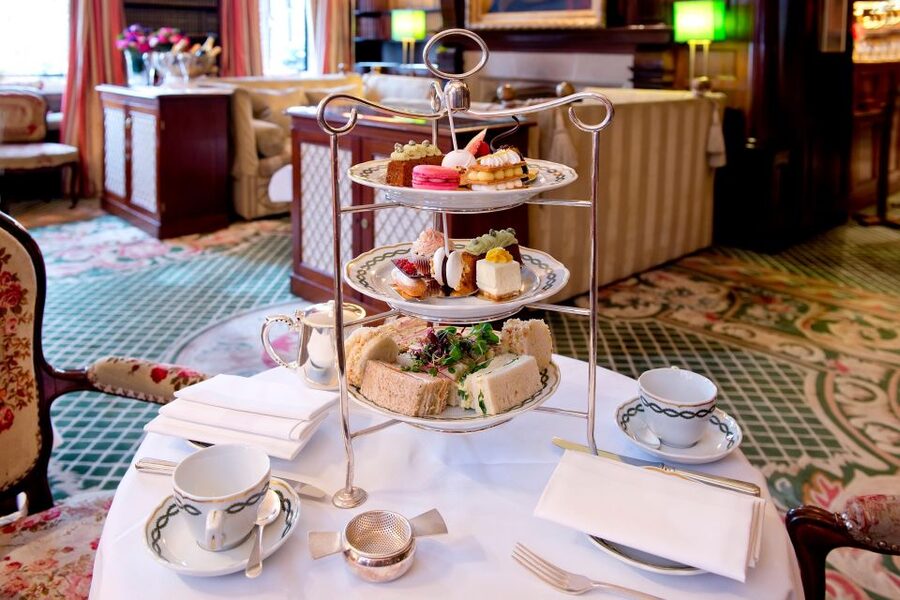 London: Afternoon Tea at The Milestone with Champagne Option - Dress code and practical planning