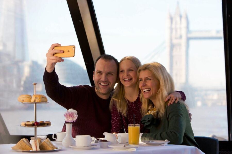 London: Afternoon Tea Cruise on the River Thames - Commentary with facts and a little humor