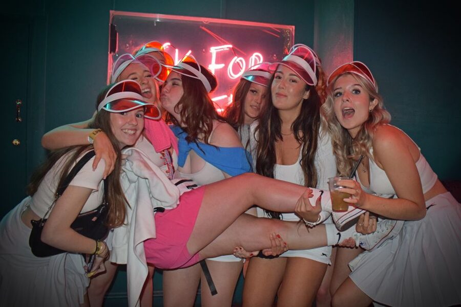 London: Bar and Club Crawl to 5 Central London Venues - July 4 in London