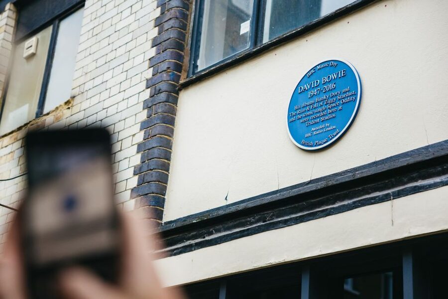 London: Beatles and Abbey Road Tour with Richard Porter - Taking the Tube to Abbey Road Studios