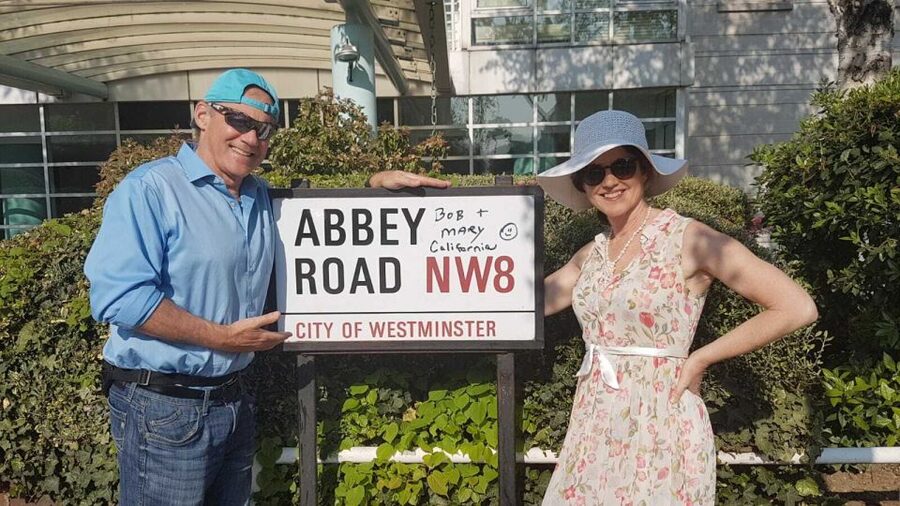 London: Beatles Magical Tour by Black Cab - Key Beatles moments to expect
