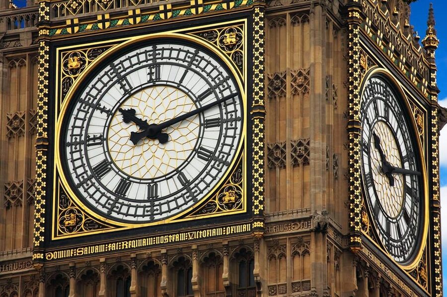 London: Big Ben, Churchill War Rooms & Buck'ham Palace Tour - What the guides add