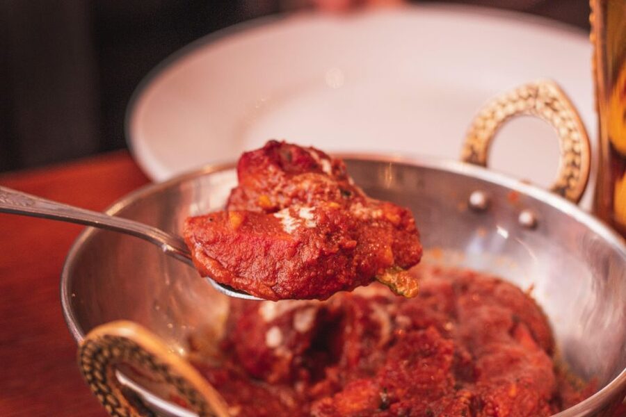 London: Brick Lane, Shoreditch & Spitalfields Food Tour - Meeting at Old Spitalfields Market
