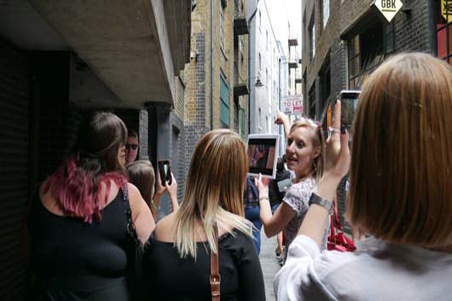 London: Bridget Jones 2–Hour Walking Tour - The diary scene and Bridget’s romantic London