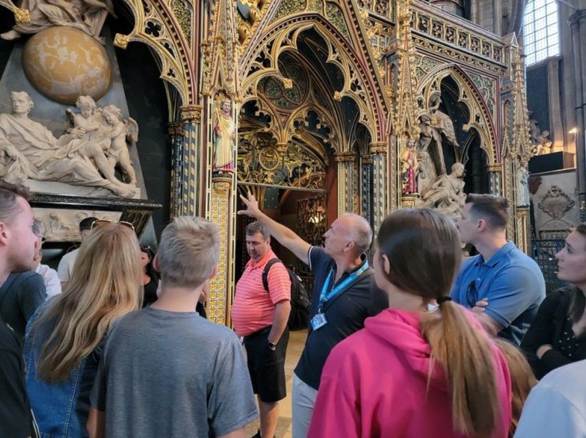 London: Buckingham, Big Ben & Westminster Abbey Tour - The Coronation Chair and nearly 1,000 years of royal ceremony