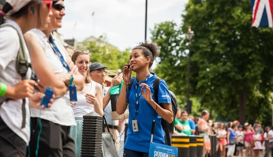 London: Buckingham Palace Entry & Changing of the Guard Tour - What the guides add, and where their style can vary