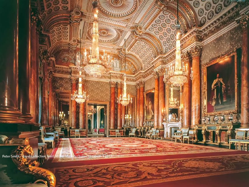 London: Buckingham Palace Entry & Changing of the Guard Tour - Crowds, walking, and practical comfort