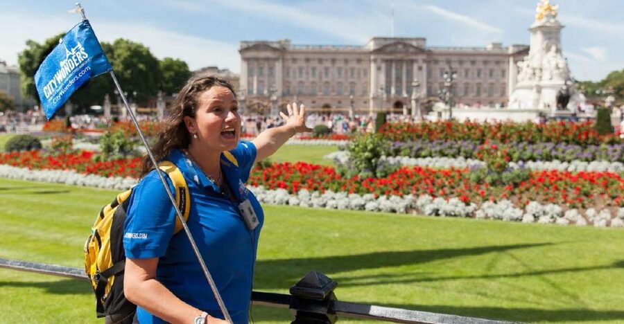 London: Buckingham Palace Entry Ticket & Royal Walking Tour - Why the short seasonal opening matters