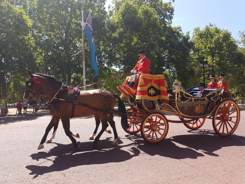 London: Buckingham Palace, Westminster Abbey & Big Ben Tour - Downing Street and the working government district