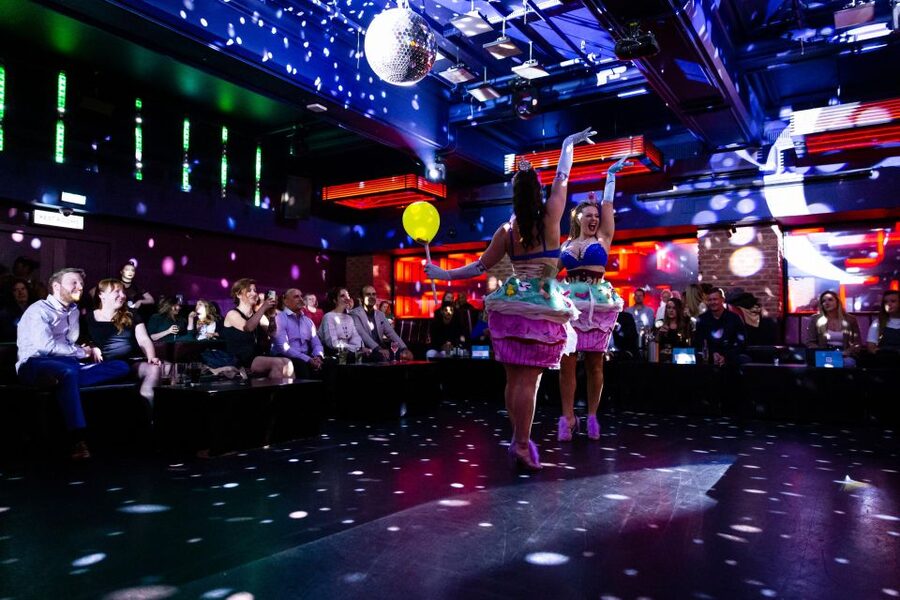 London: Burlesque Cabaret Show in the West End - Finding QT in Covent Garden