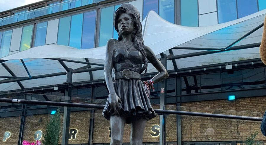 London: Camden Walking Tour - Camden Lock and the market finish