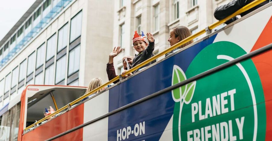 London: Children's Open Top Bus Tour - Open-top seating, Wi-Fi, and the app