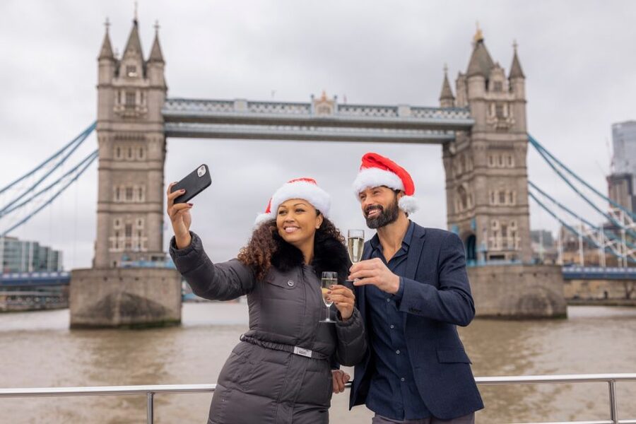 London: Christmas Day Sightseeing Cruise - The London Eye and the South Bank