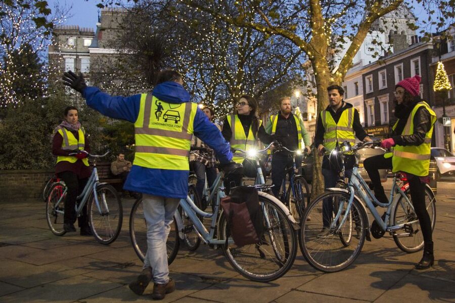 London Christmas Lights Bike Tour - Harrods, Hyde Park, and Knightsbridge