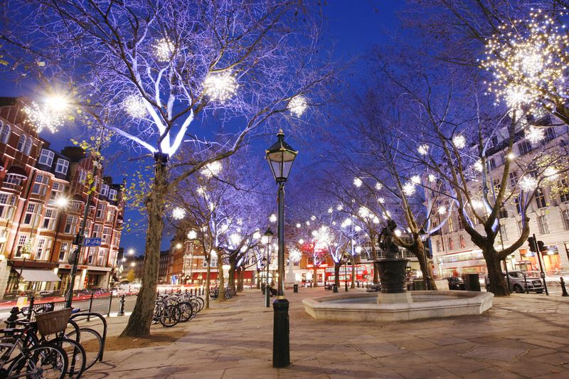 London Christmas Lights Bike Tour - Carnaby Street and Regent Street