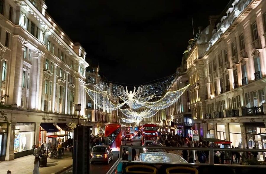 London Christmas Lights Open-Top Bus Tour. 2025 Early Bird - A one-hour view of London after dark