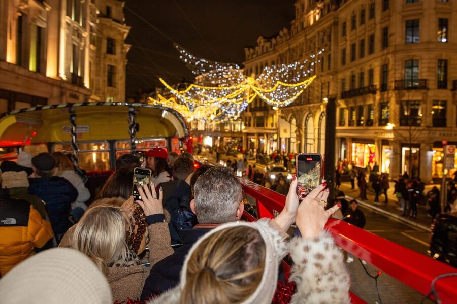 London: Christmas Lights Tour by Vintage Double-Decker Bus - Key points to know before booking