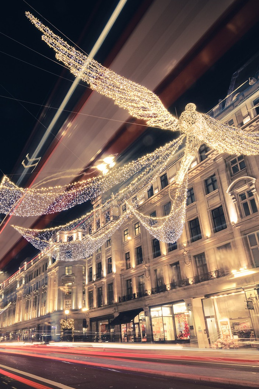 London: Christmas Lights Tour by Vintage Double-Decker Bus - What the live commentary adds